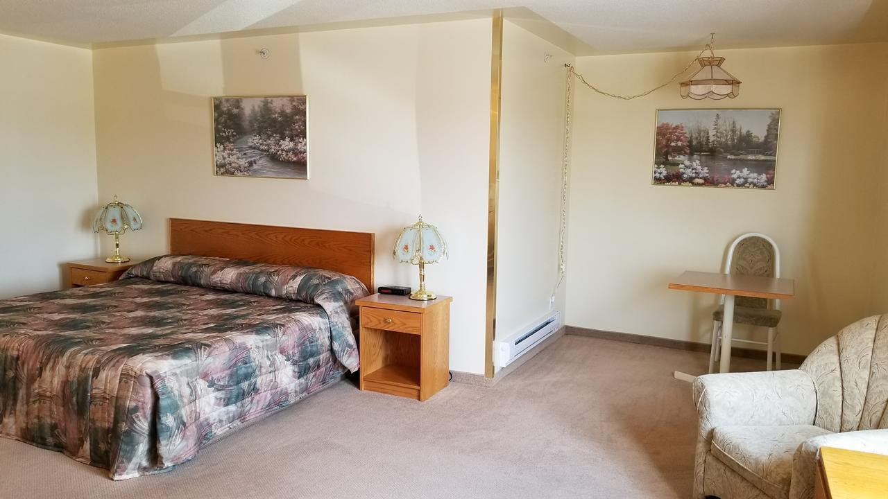 Western Budget Motel Cold Lake Exterior foto