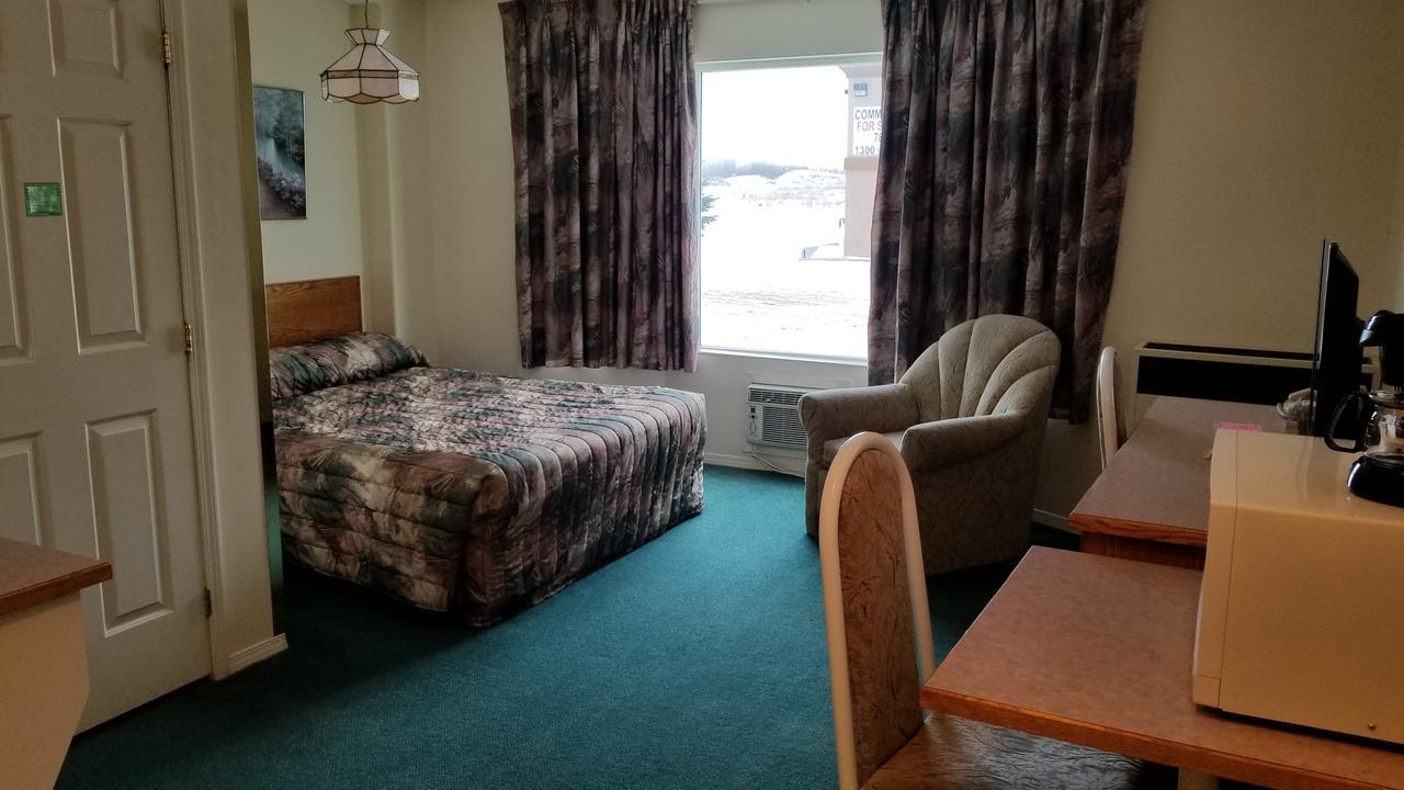 Western Budget Motel Cold Lake Exterior foto