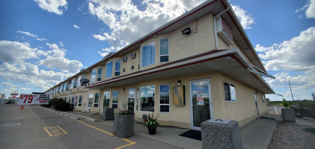 Western Budget Motel Cold Lake Exterior foto